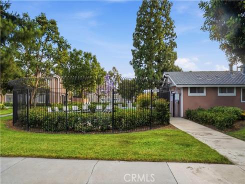 48 Monroe , Irvine, CA