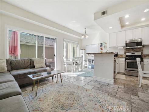 48 Monroe , Irvine, CA