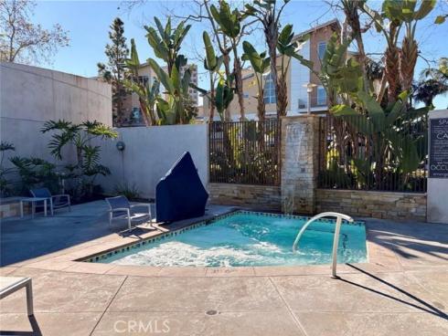 2414  Nolita  , Irvine, CA