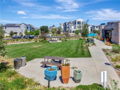 142 Yellow Daisy , Irvine, CA