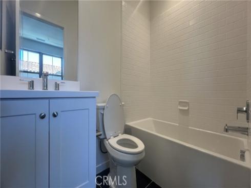 110  Sunnyside  , Irvine, CA