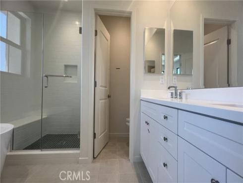 110  Sunnyside  , Irvine, CA