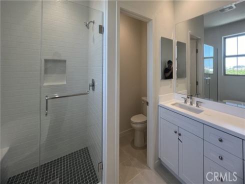 110  Sunnyside  , Irvine, CA