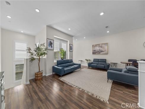 135 Neptune , Irvine, CA