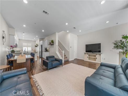135 Neptune , Irvine, CA