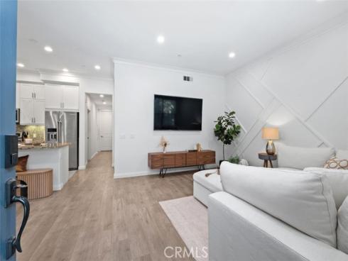 102  Capricorn  , Irvine, CA