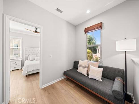 21 Fanpalm , Irvine, CA