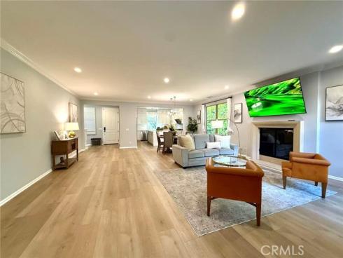 21 Fanpalm , Irvine, CA