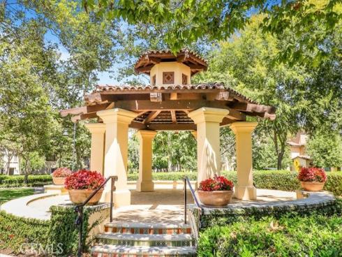 32 Perennial , Irvine, CA