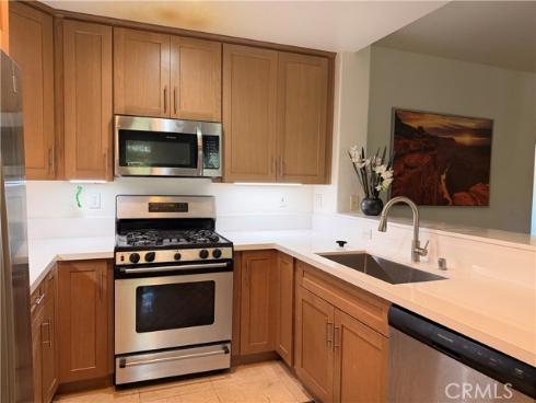 32 Perennial , Irvine, CA