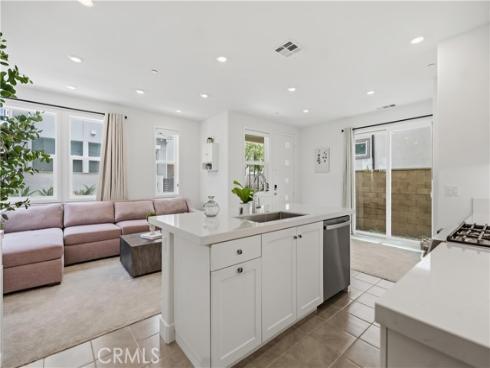 208 Yerba , Irvine, CA