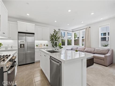 208 Yerba , Irvine, CA