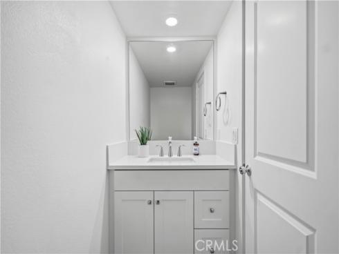 208 Yerba , Irvine, CA