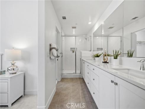 208 Yerba , Irvine, CA