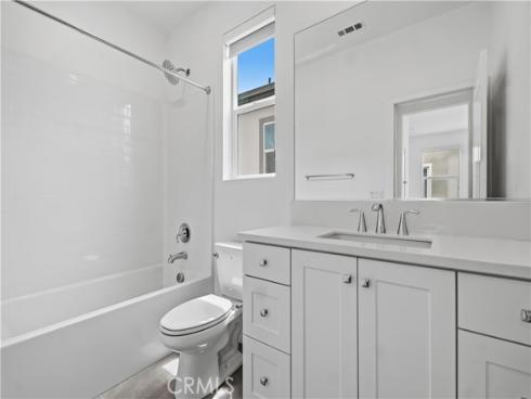 208 Yerba , Irvine, CA