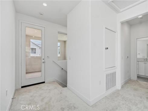 208 Yerba , Irvine, CA
