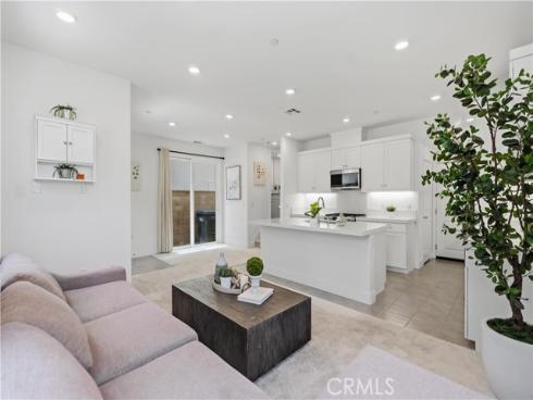 208 Yerba , Irvine, CA