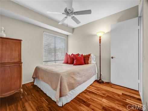 11 Las Brisas 6 , Irvine, CA
