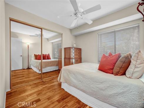 11 Las Brisas 6 , Irvine, CA