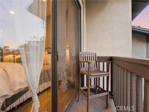 11 Las Brisas 6 , Irvine, CA