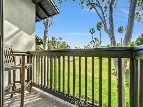 11 Las Brisas 6 , Irvine, CA