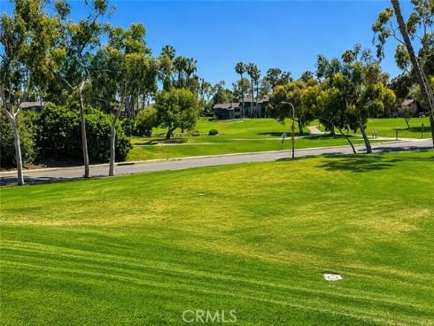 11 Las Brisas 6 , Irvine, CA