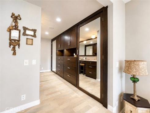 11 Las Brisas 6 , Irvine, CA