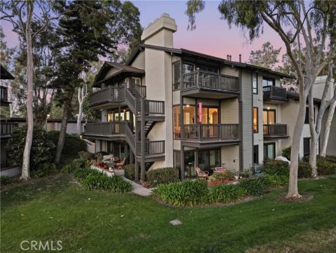 11 Las Brisas 6 , Irvine, CA