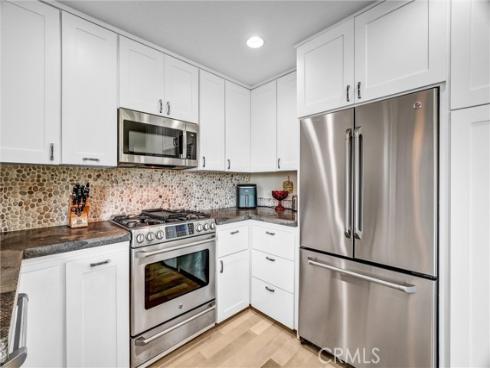 11 Las Brisas 6 , Irvine, CA
