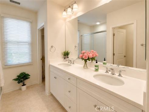 66 Overbrook , Irvine, CA