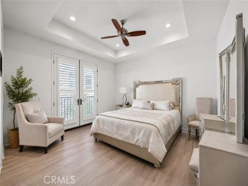 156 Follyhatch , Irvine, CA