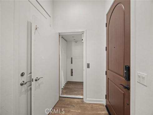 156 Follyhatch , Irvine, CA