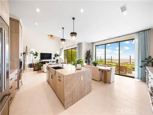 137 Prestigo , Irvine, CA