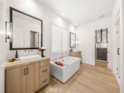 137 Prestigo , Irvine, CA