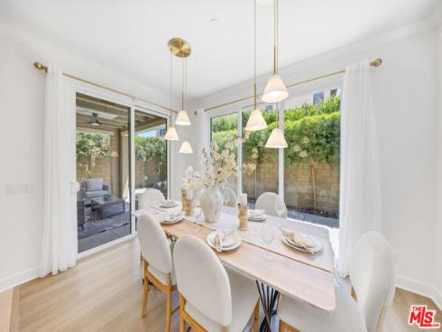 116 Mistletoe , Irvine, CA