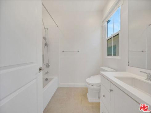 116 Mistletoe , Irvine, CA