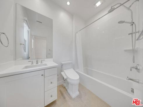 116 Mistletoe , Irvine, CA