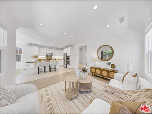 116 Mistletoe , Irvine, CA