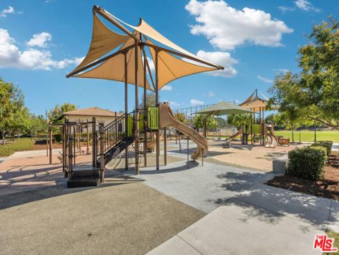 116 Mistletoe , Irvine, CA