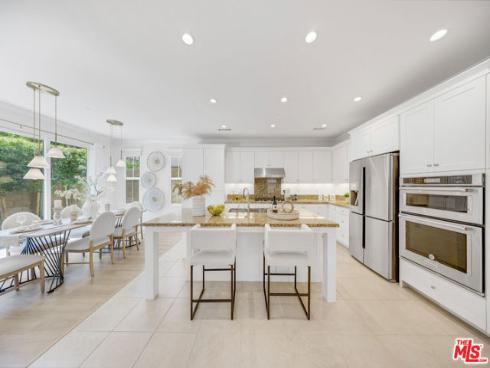 116 Mistletoe , Irvine, CA