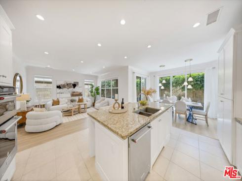 116 Mistletoe , Irvine, CA