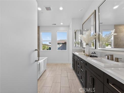64 Chasma, Irvine, Ca , Irvine, CA