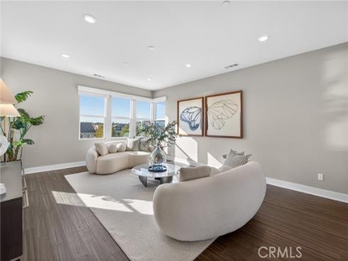 64 Chasma, Irvine, Ca , Irvine, CA