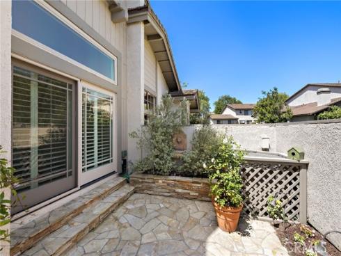 5 Morningside , Irvine, CA