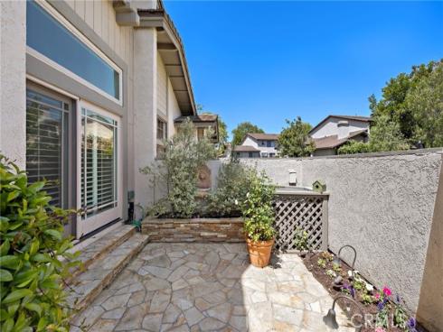 5 Morningside , Irvine, CA
