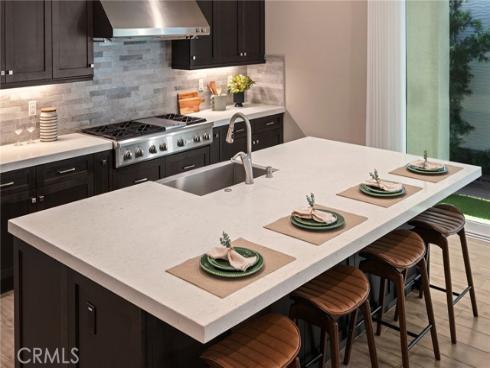 112  Spiral  , Irvine, CA