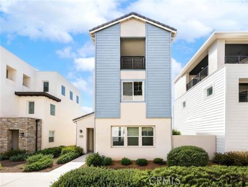 112  Spiral  , Irvine, CA