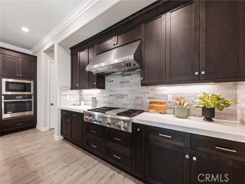112  Spiral  , Irvine, CA