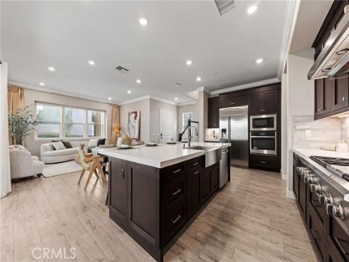 112  Spiral  , Irvine, CA