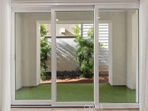 112  Spiral  , Irvine, CA